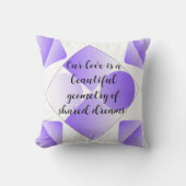 Modern Purple Geometric Love Quote Throw Pillow | クッション (正面)