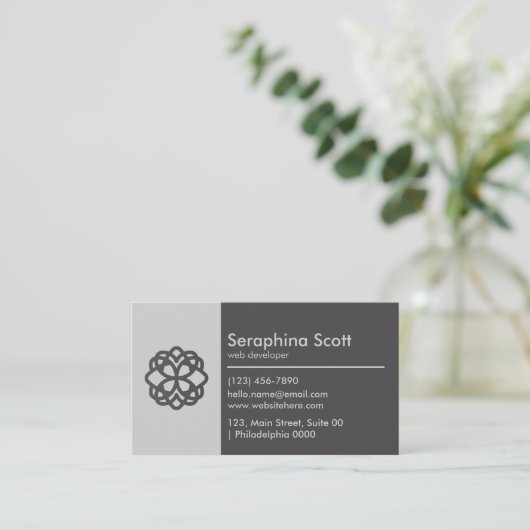 Modern QR Code Tech Savvy Sleek Black Gray Clean 名刺 (スタンド正面)