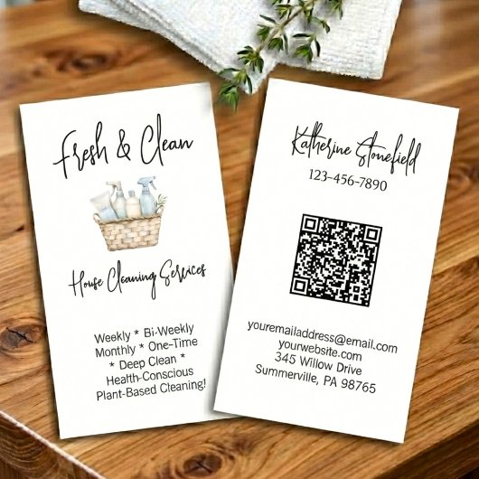 Modern QR Code Vertical House Cleaning Services 名刺