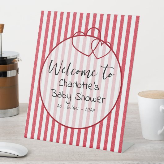 Modern Red Chalk Stripes Double Hearts Baby Shower 台座サイン (インサイチュ)