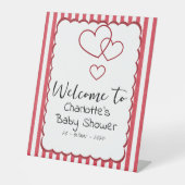 Modern Red Chalk Stripes Triple Hearts Baby Shower 台座サイン (正面)