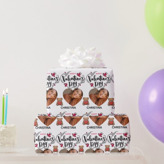 Modern Red Happy Valentines Day one Heart Photo ラッピングペーパー (パーティーギフト)