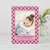 Modern Red Hearts Pattern One Photo Valentines Day シーズンカード (スタンド正面)