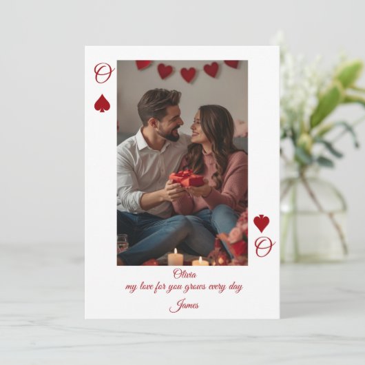 Modern Red Valentine’s Day Photo Card 招待状 (スタンド正面)