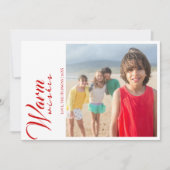 Modern Red Warm Wishes Two Beach Family Photo シーズンカード (正面)