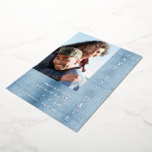 Modern Romantic Blue Jean Engaged Couple Photo 箔招待状 (回転した状態)