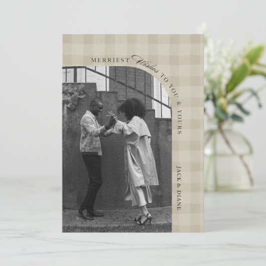 Modern Rustic Plaid Holiday Photo Card Personalize 招待状 (スタンド正面)