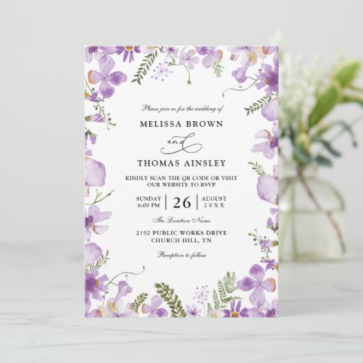 Modern Rustic Purple Flower Budget QR Code Wedding 招待状 (スタンド正面)