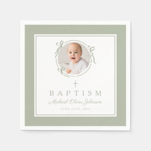 Modern Sage Green Religious Cross Boy Baptism スタンダードカクテルナプキン (正面)