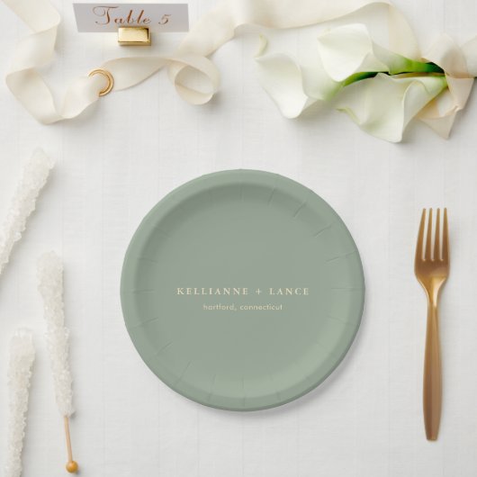 Modern Sage Green Simple Wedding ペーパープレート (ウェディング)