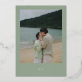 Modern Sage Green Simple Wedding Save the Date 箔招待状 (裏面)