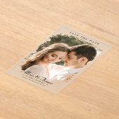 Modern Save the Date Photo Chic Wedding アクリル招待状 (レイダウン)