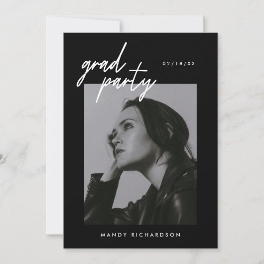 Modern Script Black 2-Photo Graduation Party 招待状 (正面)