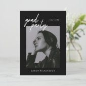 Modern Script Black 2-Photo Graduation Party 招待状 (スタンド正面)
