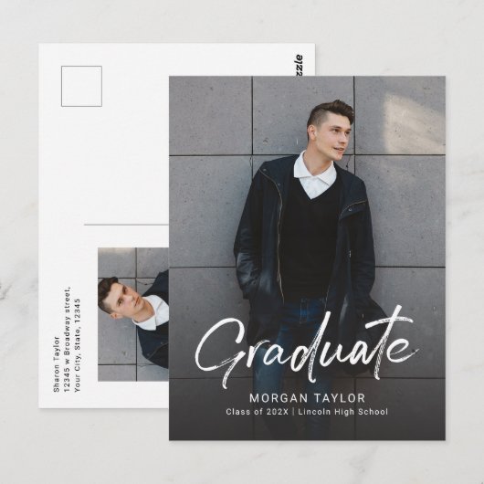 Modern Script Casual Photo Graduation Announcement ポストカード (正面/裏面)