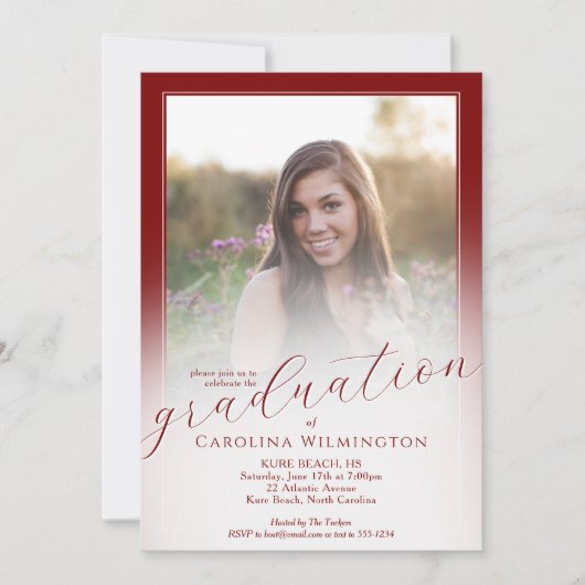 Modern Script Dark Red Ombre Photo Graduation 招待状 (正面)