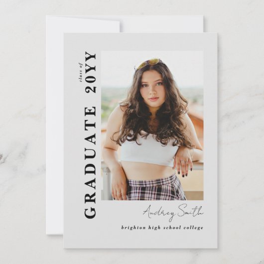 Modern Script Graduate 2 Photo Grey Graduation 招待状 (正面)