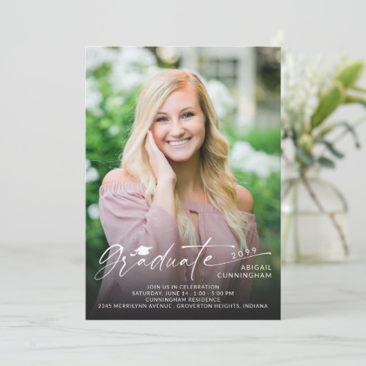 Modern Script Graduate 5 Photo Graduation 招待状 (スタンド正面)