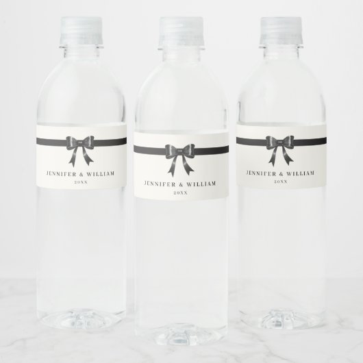 Modern Simple Black Bow Personalized water bottle  ペットボトルラベル (ボトル)