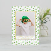 Modern Simple Shamrock St. Patrick's Day Photo  箔シーズンカード (立ち正面)