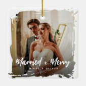 Modern Smudge Newlyweds Photo Married + Merry セラミックオーナメント (裏面)