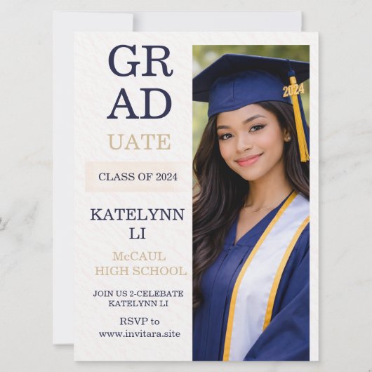 Modern Split Layout Invitation 招待状 (正面)