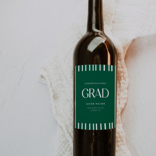 Modern Striped Green Graduation Party Congrats ワインラベル