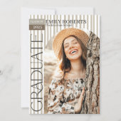 Modern Stripes Photo Graduation Announcement 招待状 (正面)