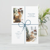 Modern Teal Ribbon Bow Wrap 2 Photo Christmas シーズンカード (スタンド正面)