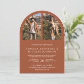 Modern Terracotta Arch Photo QR Code Wedding 招待状 (スタンド正面)