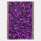 Modern Trendy Pink and Purple Camouflage Pattern スローブランケット (正面縦)