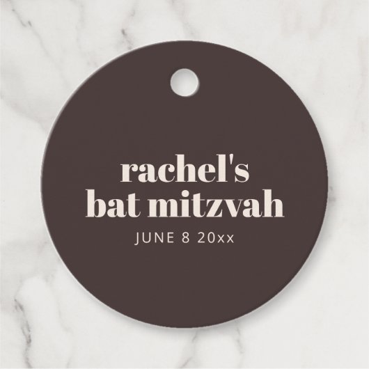 Modern Typography Brown Bat Mitzvah Personalized フェイバータグ (正面)
