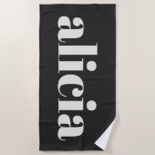 Modern Typography Personalized Name Black White ビーチタオル (正面)