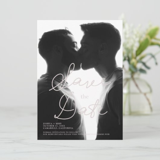 Modern Typography with Romantic Gay Couple (スタンド正面)