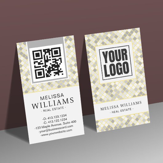 Modern Vertical Yellow & Gray Geometric  名刺