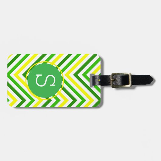 Modern Vibrant Green and Yellow Chevron Pattern ラゲッジタグ (正面横)