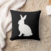 Modern White Bunny Silhouette On Black Easter クッション (ブランケット)