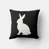 Modern White Bunny Silhouette On Black Easter クッション (裏面)