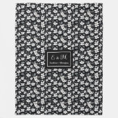Modern Wild Flowers Blanket Custom Monochrome フリースブランケット (正面)