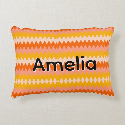 Modern Yellow, Orange & White Zig Zag Pattern アクセントクッション (正面)