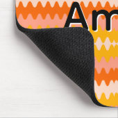 Modern Yellow, Orange & White Zig Zag Pattern マウスパッド (コーナー)