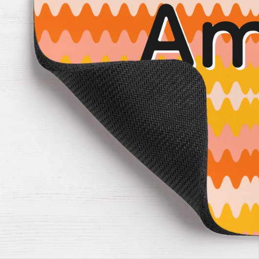 Modern Yellow, Orange & White Zig Zag Pattern マウスパッド (コーナー)