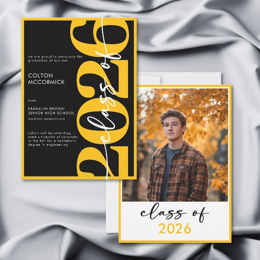 Modern Yellow Typography Graduation Announcement 招待状