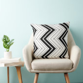 Modern zig zag black and white pattern クッション (椅子)
