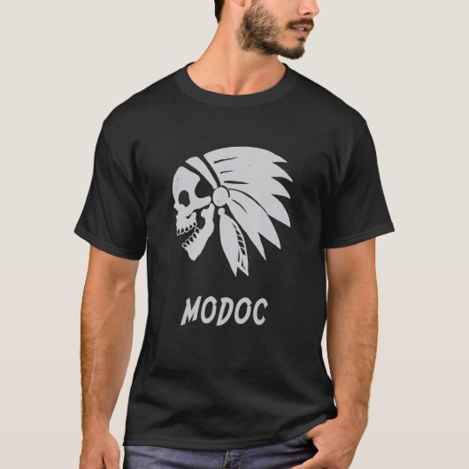 Modoc先住民アメリカン生まれインド自由Evil Sku Tシャツ (正面)