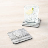 Moerisの王およびエジプトの彼のの2つのピラミッド コースター (右側)