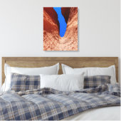 Mojave Canyon – Vertical Desert Sky キャンバスプリント (インサイチュ (寝室))