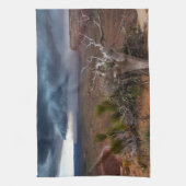 Moki Dugwayの雷雨-南ユタ キッチンタオル (縦)