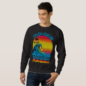 Molokai Hawaii Retro Throwback Surf & Beach Souven スウェットシャツ (正面フル)