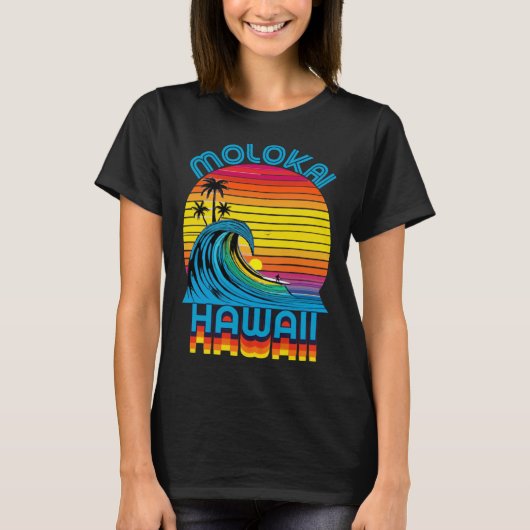 Molokai Hawaii Retro Throwback Surf & Beach Souven Tシャツ (正面)